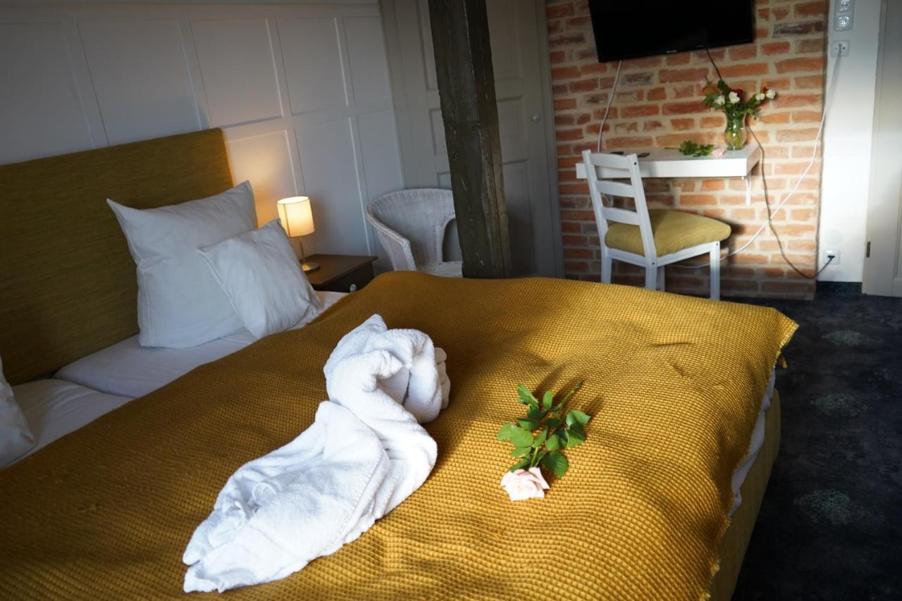 Riverside Hotel 3*